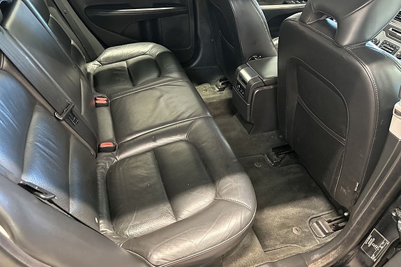 Volvo XC70 14 of 30