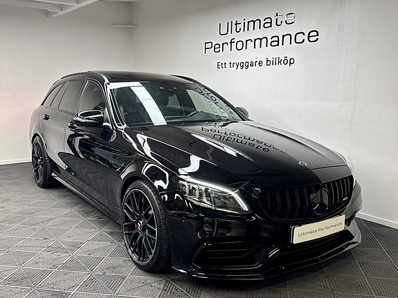 Mercedes-Benz C63 4 of 27