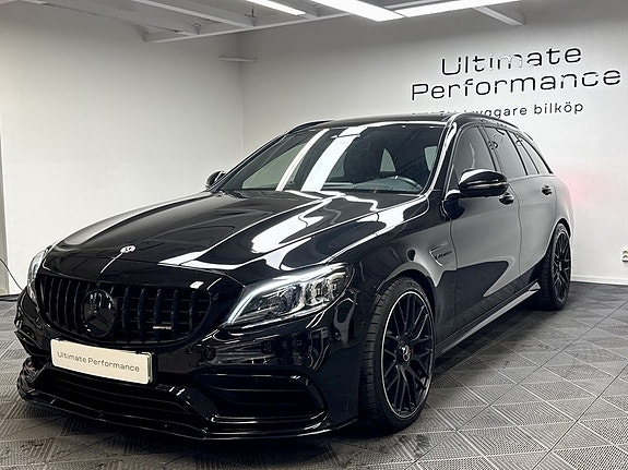 Mercedes-Benz C63 3 of 27