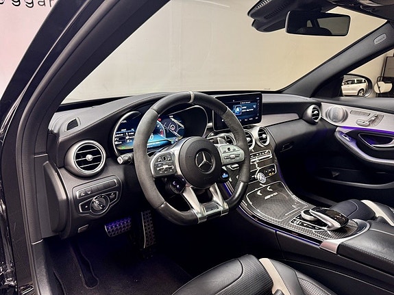 Mercedes-Benz C63 10 of 27