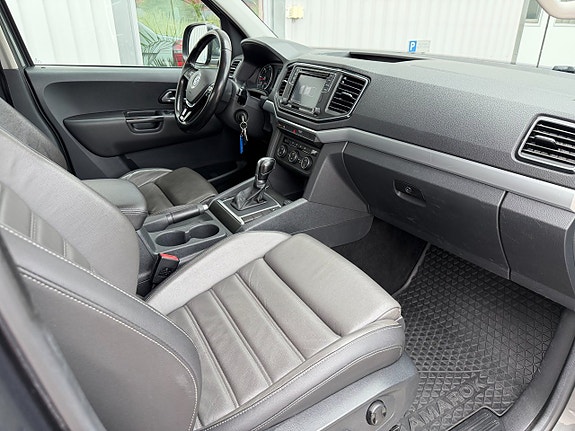 Volkswagen Amarok 12 of 13