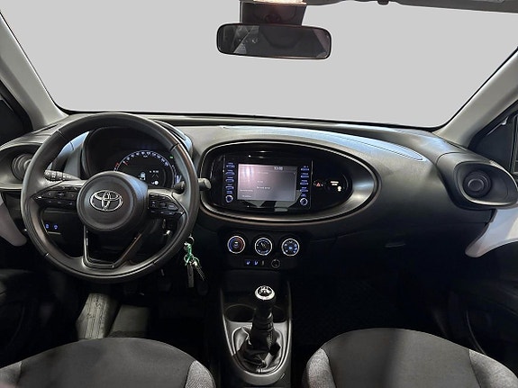 Toyota Aygo X 12 of 19