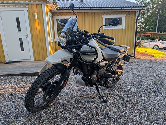 Royal Enfield HIMALAYAN 2 of 4