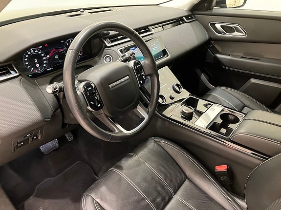 Land Rover Range Rover Velar 8 of 18