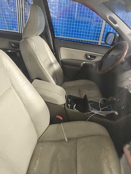 Volvo XC90 4 of 4