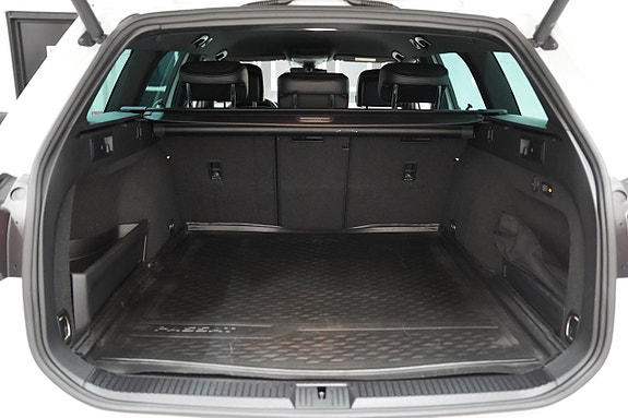 Volkswagen Passat Alltrack 20 of 22