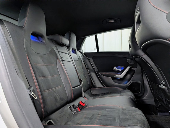 Mercedes-Benz CLA220 d 13 of 16
