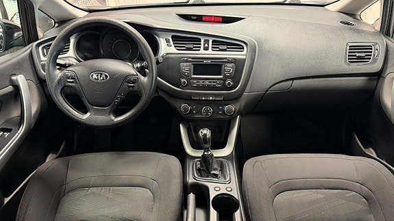 Kia Ceed 10 of 18