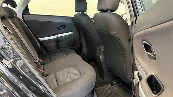 Kia Ceed 15 of 18
