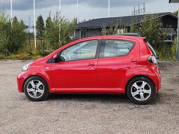 Toyota Aygo 6 of 10