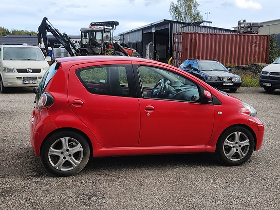 Toyota Aygo 9 of 10