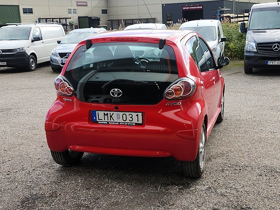 Toyota Aygo 10 of 10