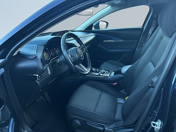 Mazda CX-30 7 of 24
