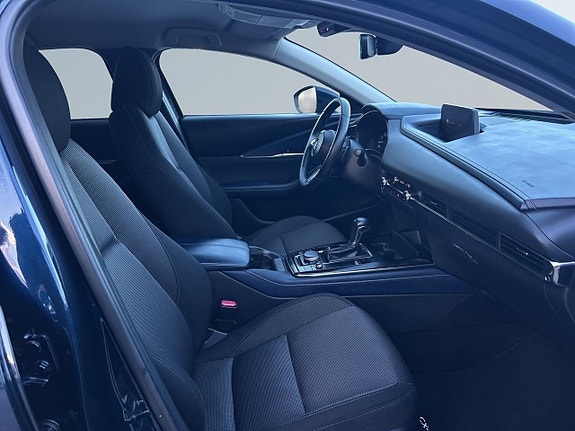 Mazda CX-30 10 of 24