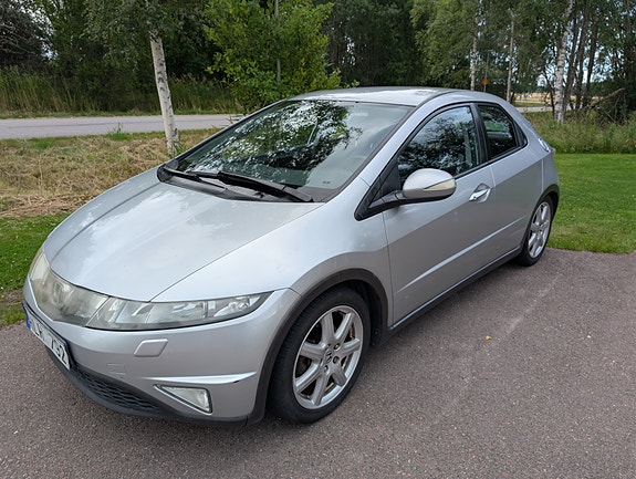 Honda Civic 2 of 4