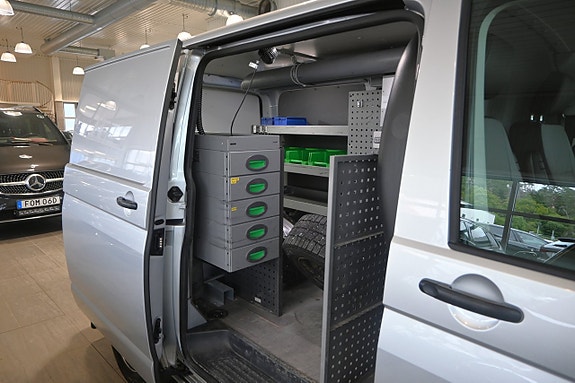Volkswagen Transporter 11 of 29