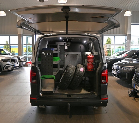 Volkswagen Transporter 12 of 29