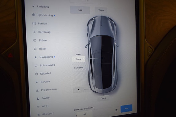 Tesla Model S 11 of 23