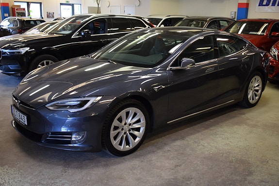 Tesla Model S 3 of 23