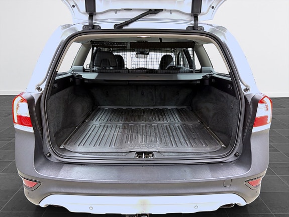 Volvo XC70 7 of 16