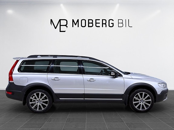 Volvo XC70 4 of 16