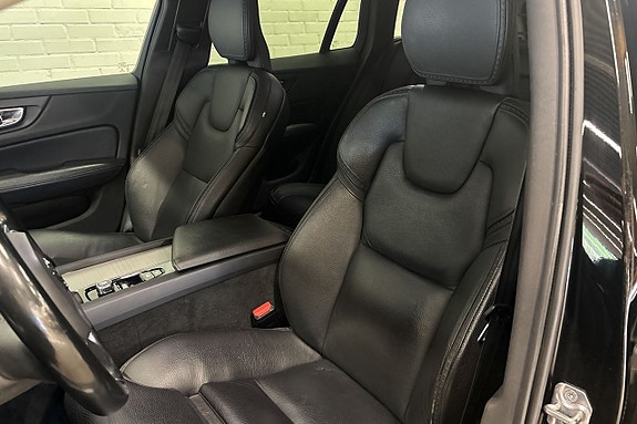 Volvo V60 Cross Country 12 of 21