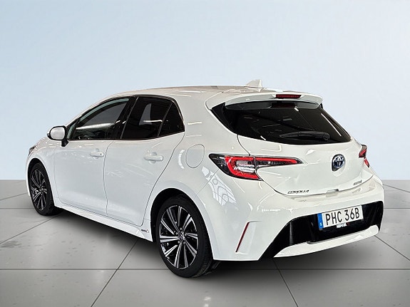 Toyota Corolla 5 of 20