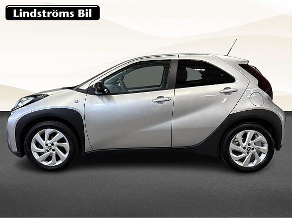 Toyota Aygo X 6 of 19