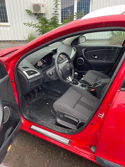 Renault Megane III 5 of 7
