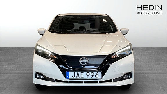 Nissan Leaf 8 of 12