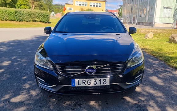 Volvo V60 3 of 9
