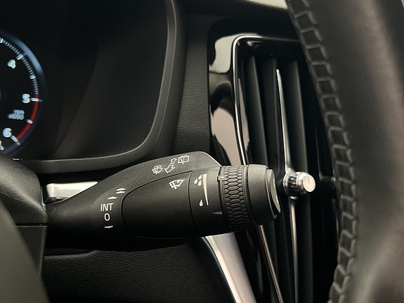Volvo V60 17 of 28