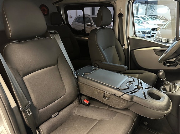 Renault Trafic 18 of 30