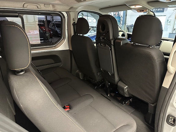 Renault Trafic 21 of 30