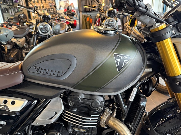 Triumph Scrambler 400X 4 of 4