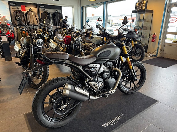 Triumph Scrambler 400X 3 of 4