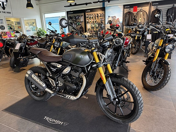 Triumph Scrambler 400X 2 of 4