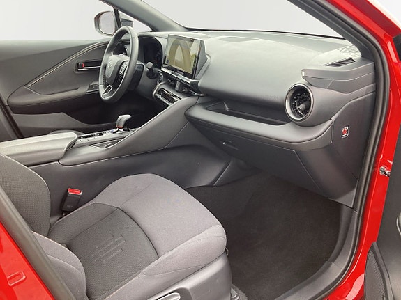 Toyota C-HR 6 of 10