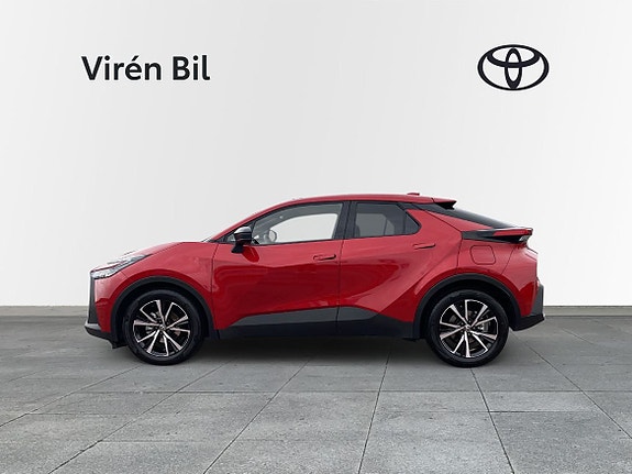 Toyota C-HR 3 of 10