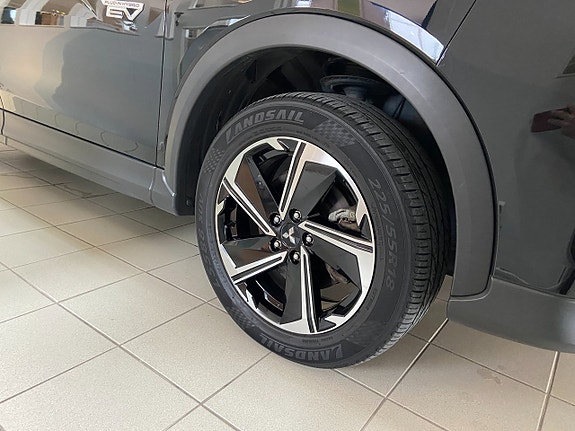 Mitsubishi Eclipse Cross 15 of 16