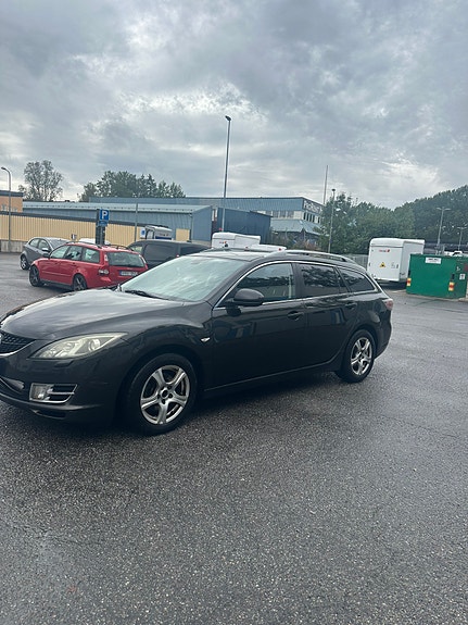Mazda 6 3 of 7