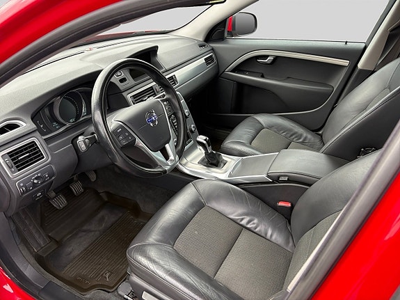 Volvo V70 10 of 15