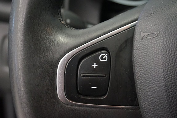 Renault Clio 14 of 23