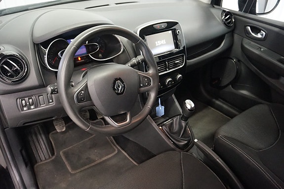 Renault Clio 10 of 23