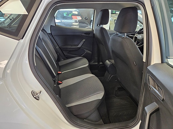 Seat Ibiza 16 of 18