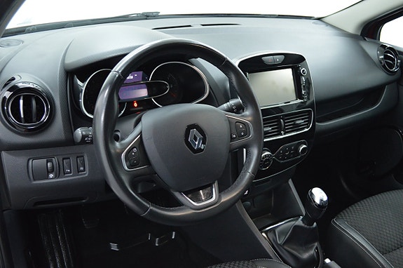 Renault Clio 12 of 24
