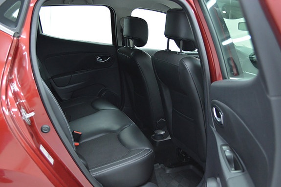 Renault Clio 11 of 24