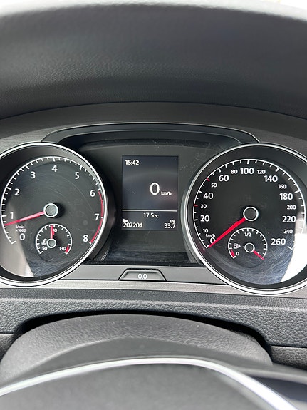 Volkswagen Golf VII 7 of 10