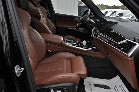 BMW X7 5 of 17