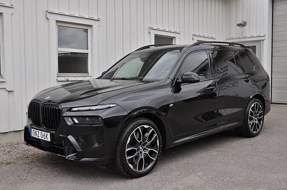 BMW X7 17 of 17